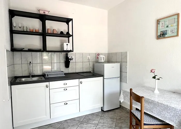 Apartments Maro