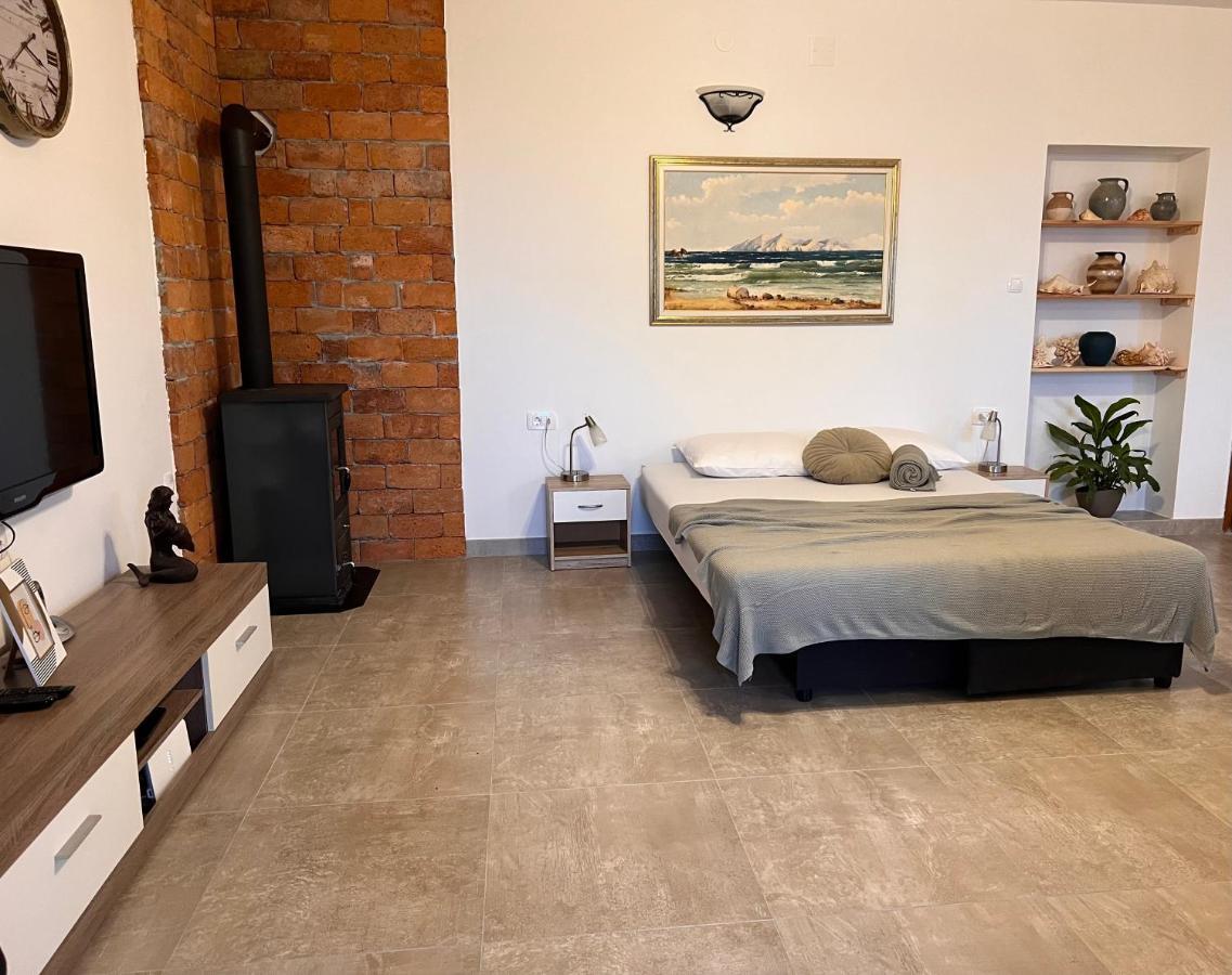 Apartments Maro