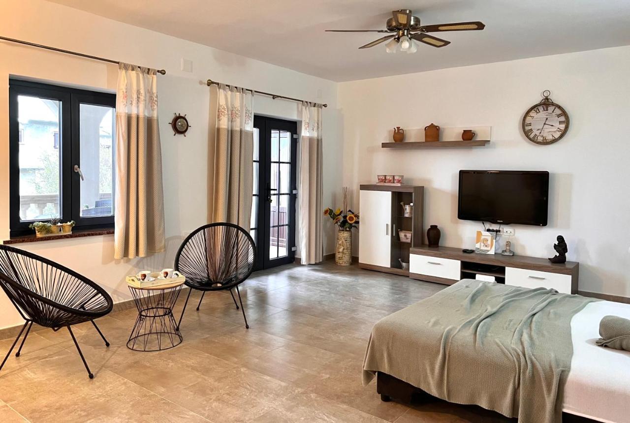 Apartments Maro Apartment *